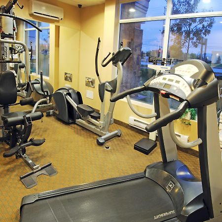 Holiday Inn Express Brampton By Ihg Eksteriør bilde