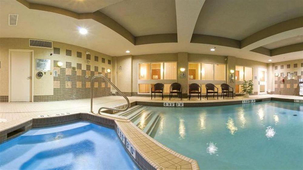 Holiday Inn Express Brampton By Ihg Eksteriør bilde