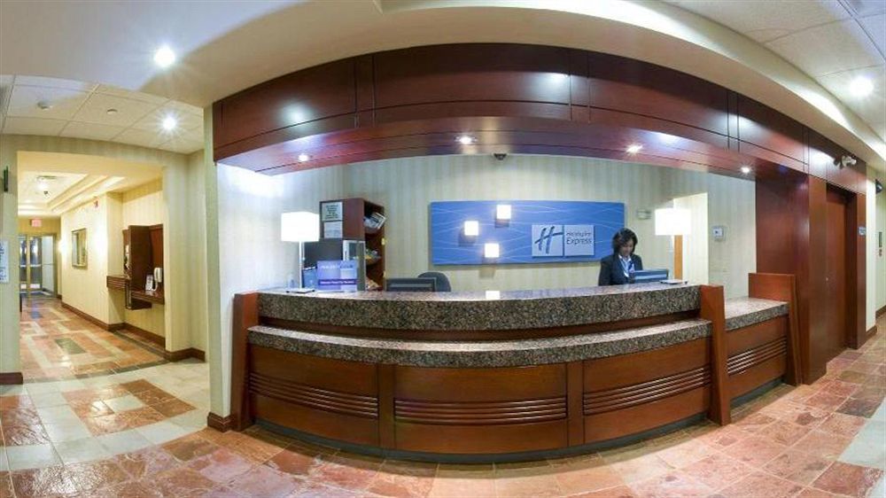 Holiday Inn Express Brampton By Ihg Eksteriør bilde